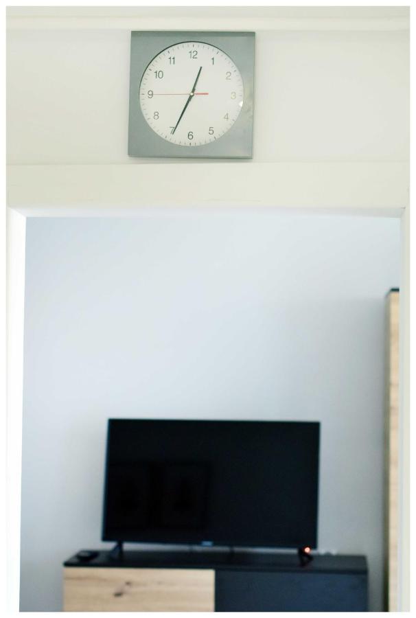 Color24 Centrum Nisko Apartment ภายนอก รูปภาพ
