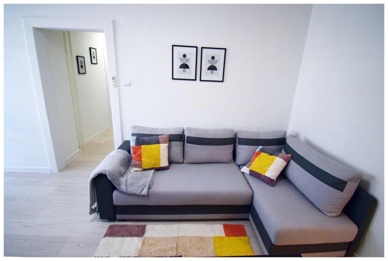 Color24 Centrum Nisko Apartment ภายนอก รูปภาพ