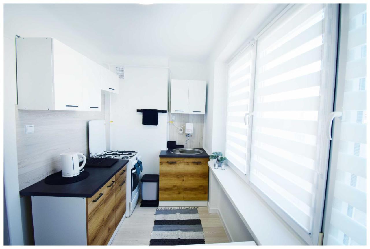 Color24 Centrum Nisko Apartment ภายนอก รูปภาพ